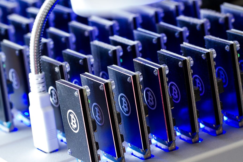 Benefits of a Hardware Bitcoin Wallet Canada Users Rely On